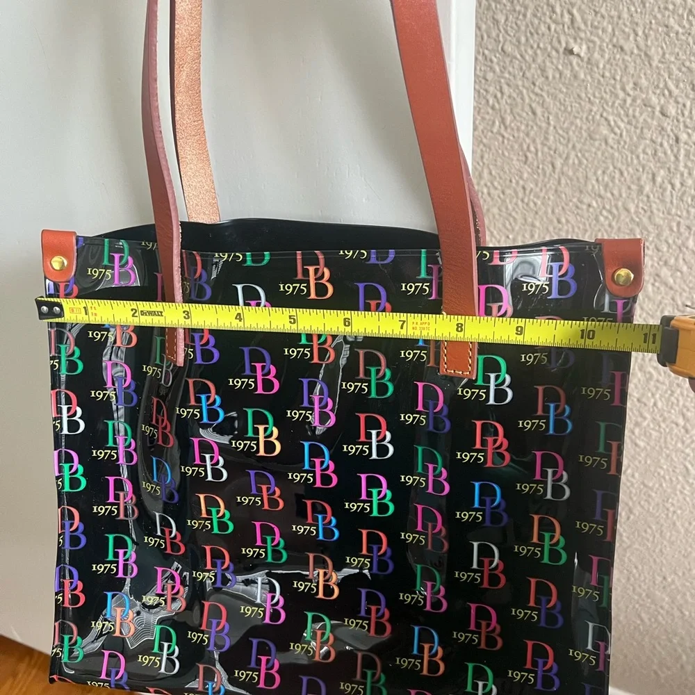 Dooney & Bourke set - Picture 4 of 16